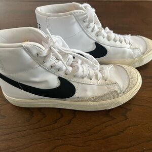 Nike Blazers (worn maybe twice)
Women’s size 7